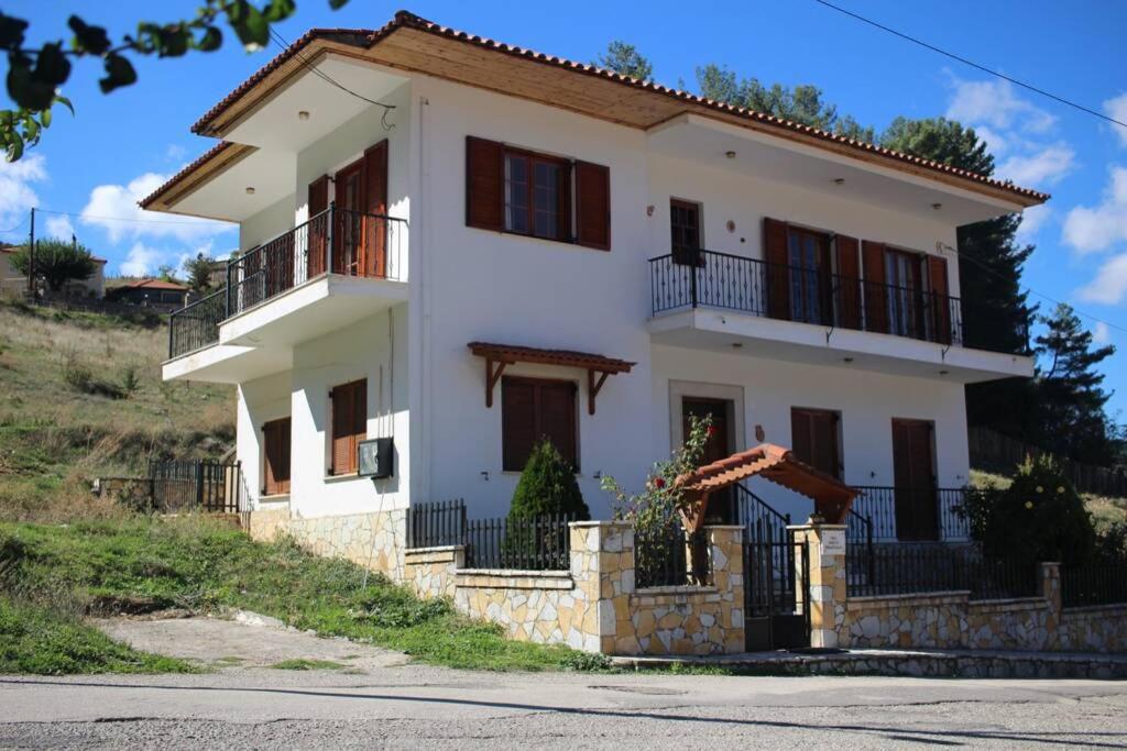 Velia Guesthouse Kalavryta Exteriér fotografie