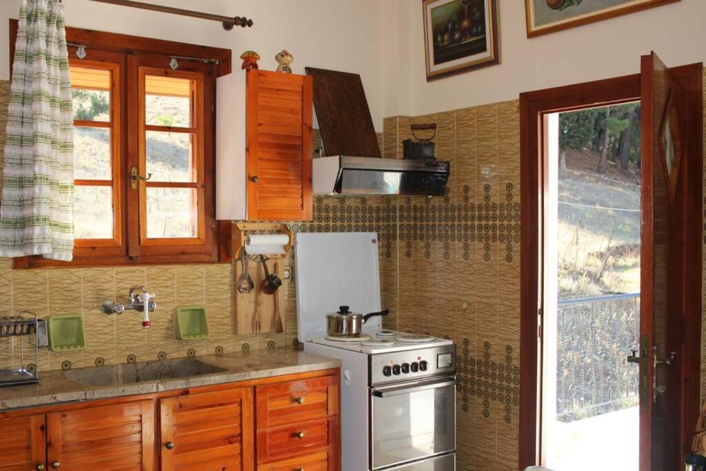 Velia Guesthouse Kalavryta Exteriér fotografie